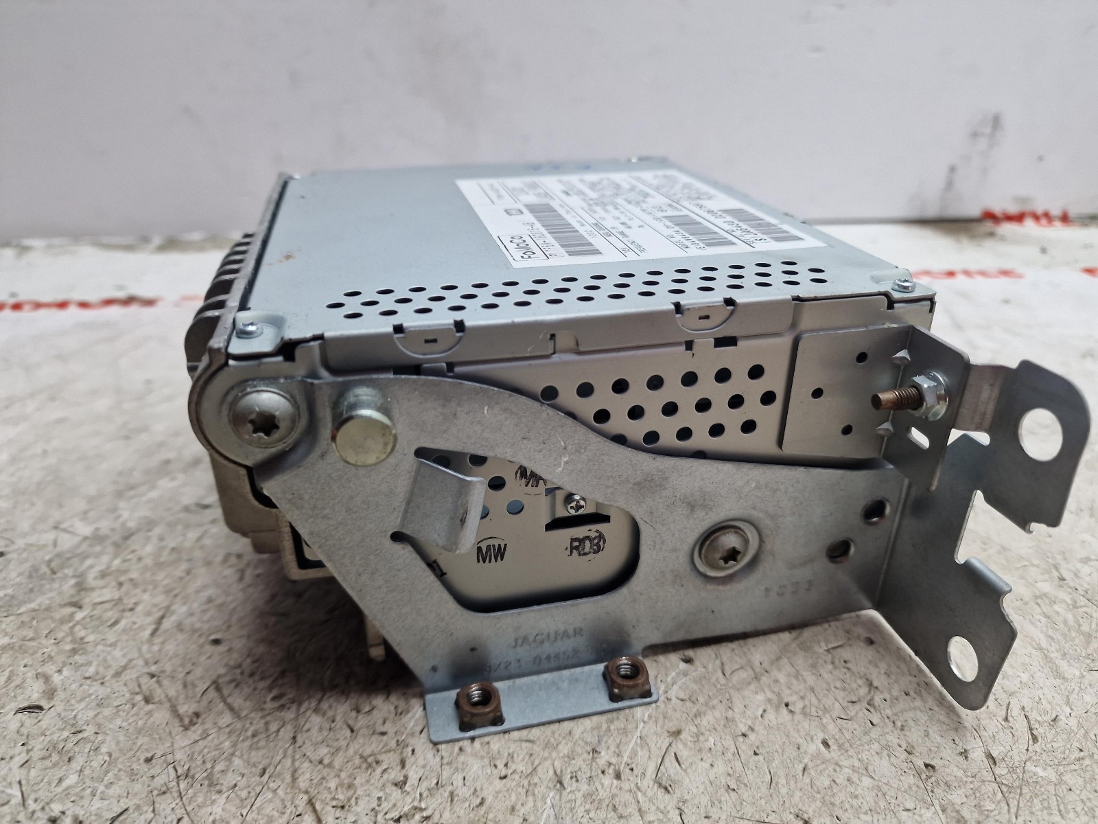JAGUAR XF MULTIMEDIA RADIO CD PLAYER HEAD UNIT 7F6N18C815AB X250 2007 – 2011