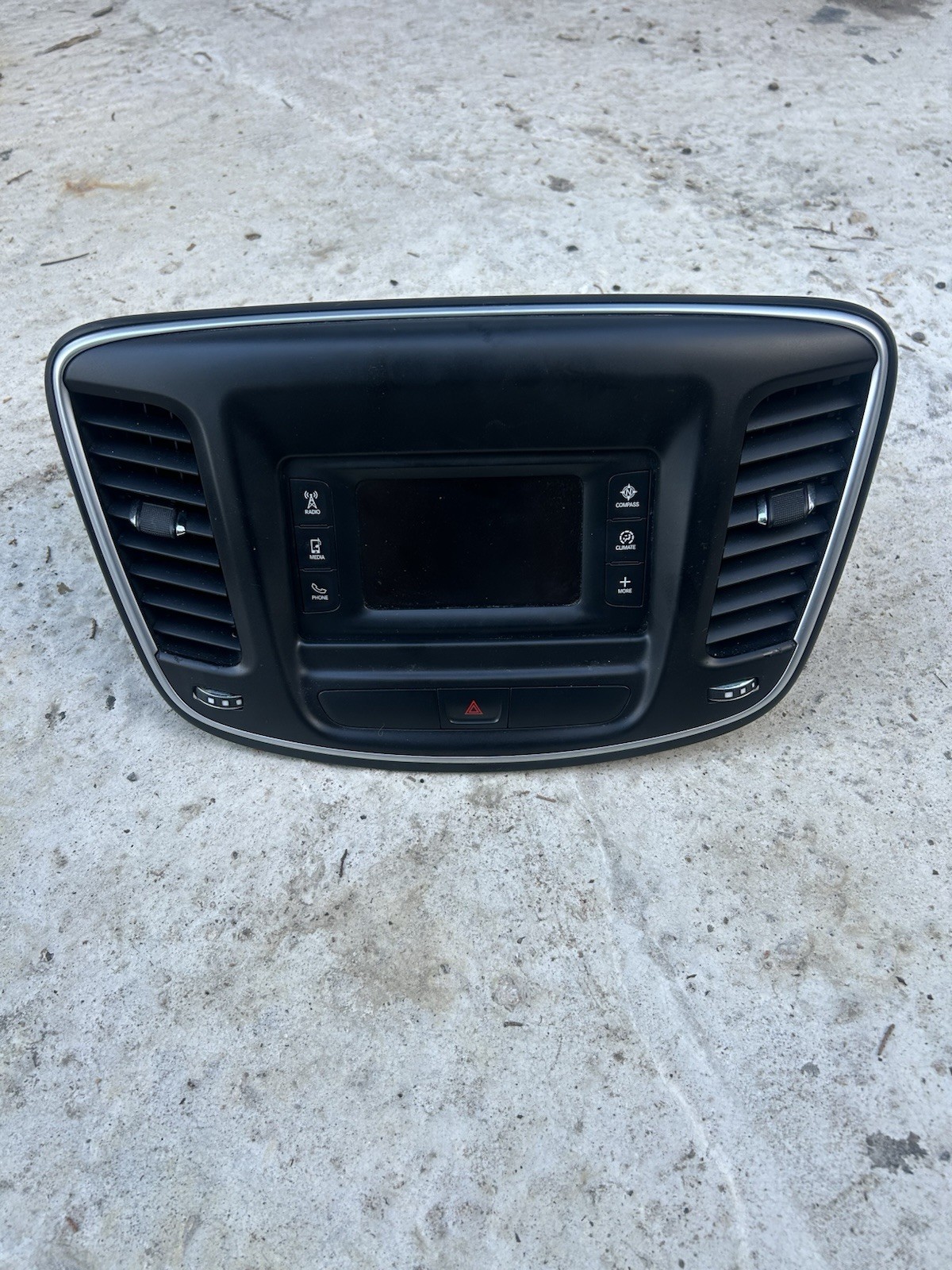 2015-17 Chrysler 200 Original Screen Radio Stereo Car Audio