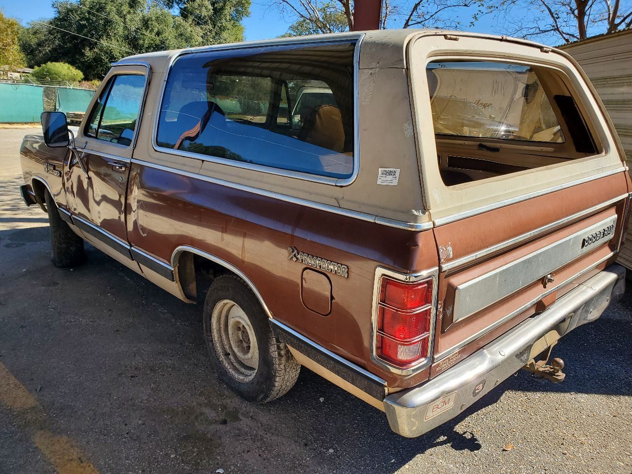 1984 1985 Dodge Ram Charger OEM Radio For Parts Not Working
