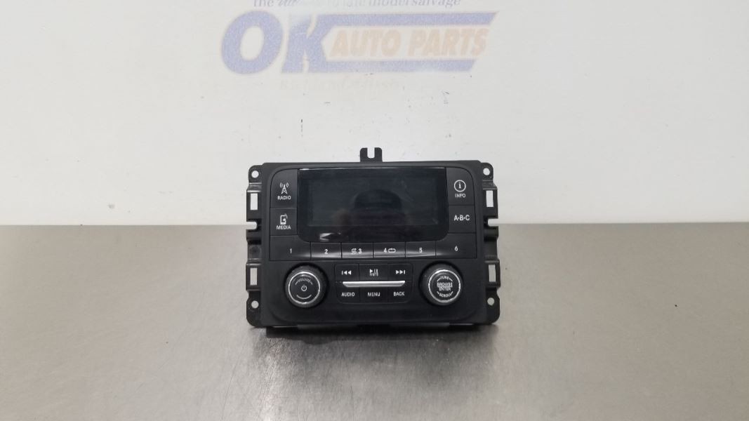 14 DODGE RAM 1500 RADIO AUDIO RECEIVER 68226683AA