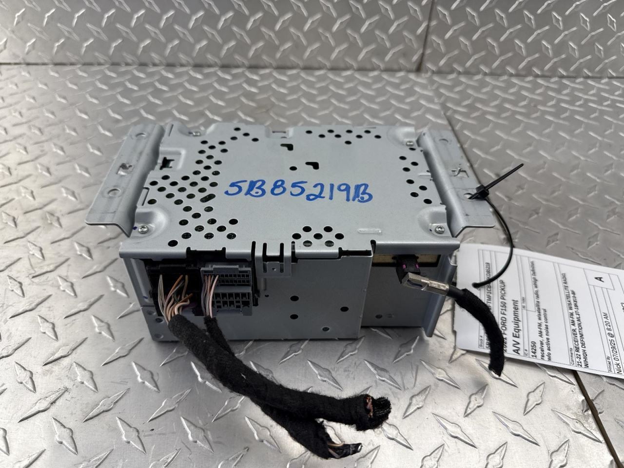 Audio Equipment Radio Receiver AM-FM Fits 21-22 FORD F150 PICKUP 538899