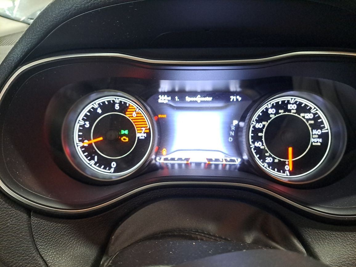 2019 Cherokee Stereo Radio Display & Receiver Sku#4479635