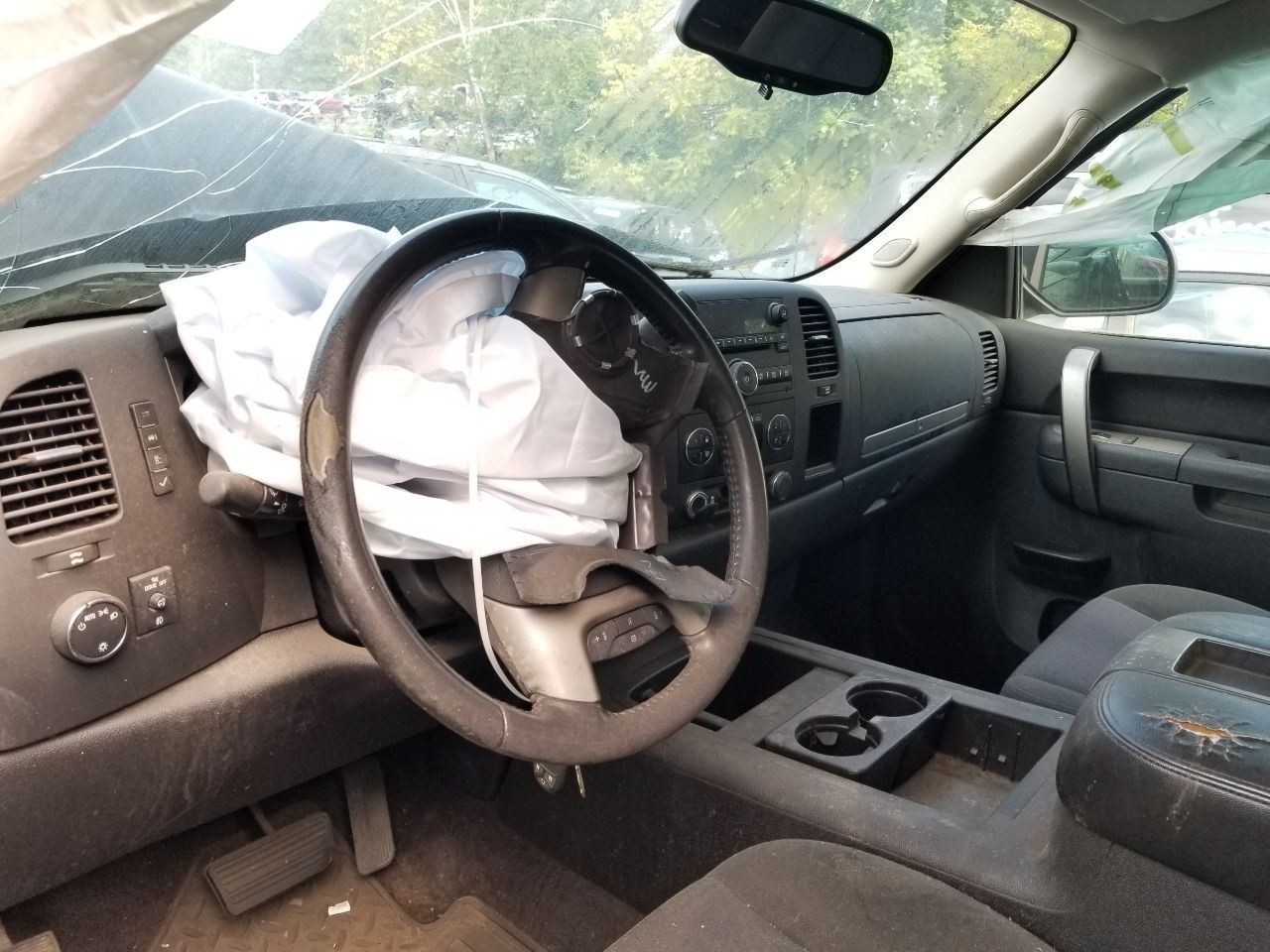 Audio Equipment Radio AM-FM-CD-MP3-USB Fits 11-21 EXPRESS 2500 VAN 4962868