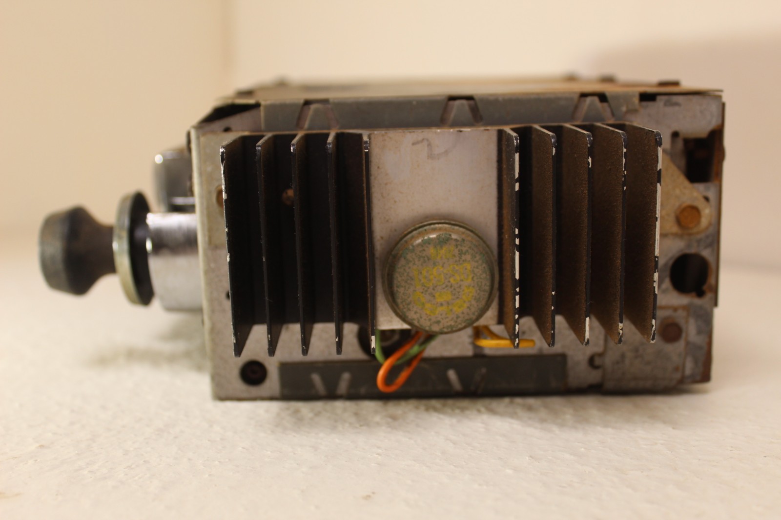 68-72 CHEVROLET GMC TRUCK BLAZER JIMMY DELCO AM-FM RADIO