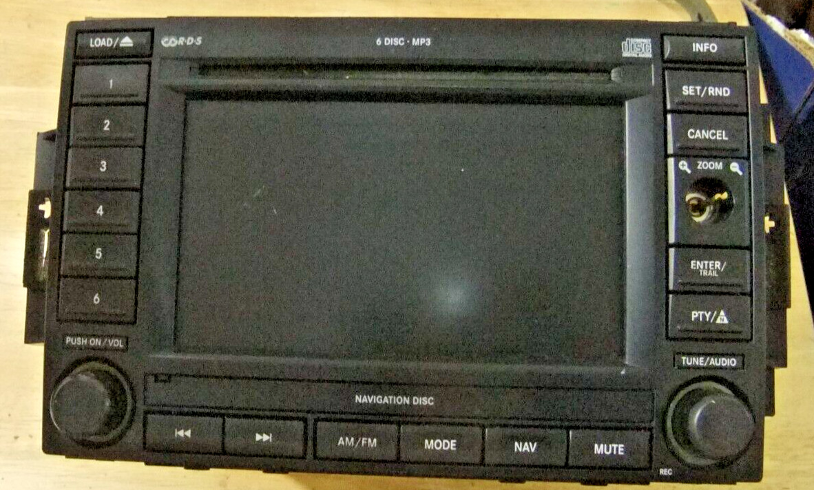 2005 2006 2007 CHRYSLER 300 NAVIGATION 6 DISC RADIO RECIEVER P56038646AL (OEM)