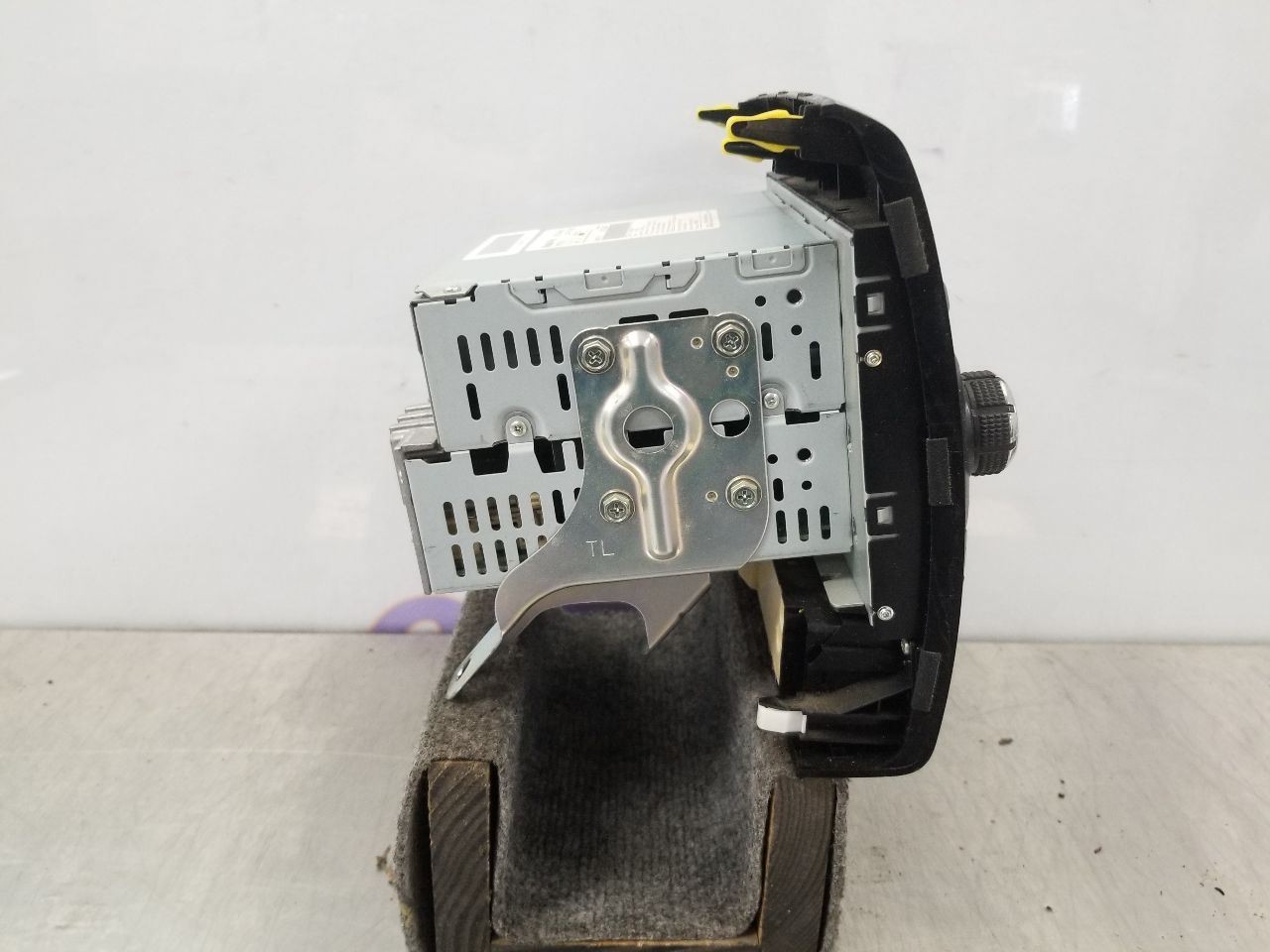 12 TOYOTA TACOMA TRD OFFROAD 4X4 4.0L RADIO DISPLAY AND RECEIVER 8612004260 OEM