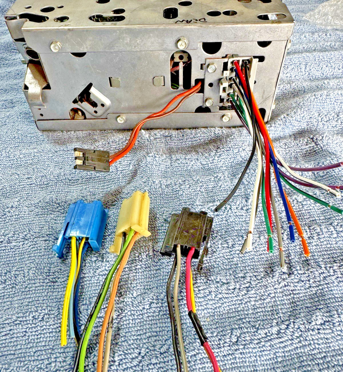 NEW 1978-91 Models AC Delco AM FM Stereo Radio 12-PIN Wiring Harness Plugs