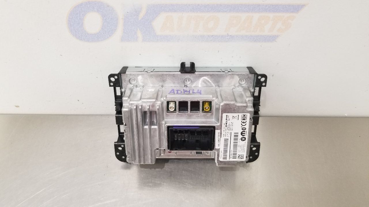 19 DODGE RAM 1500 NEW STYLE RADIO AUDIO DISPLAY RECEIVER HEAD UNIT 68292209AG