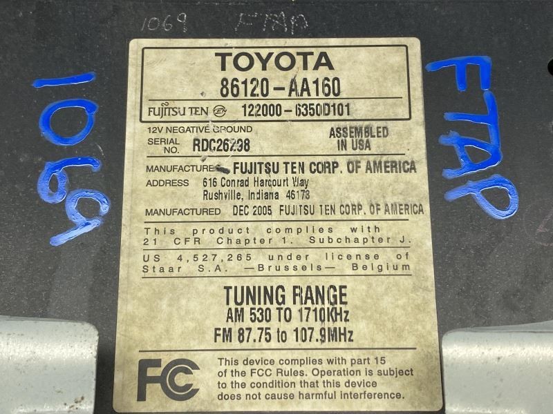 Radio AM-FM-CD ID 16860 86120-AA160 Fits 2005-2006 Toyota Camry LE 28008
