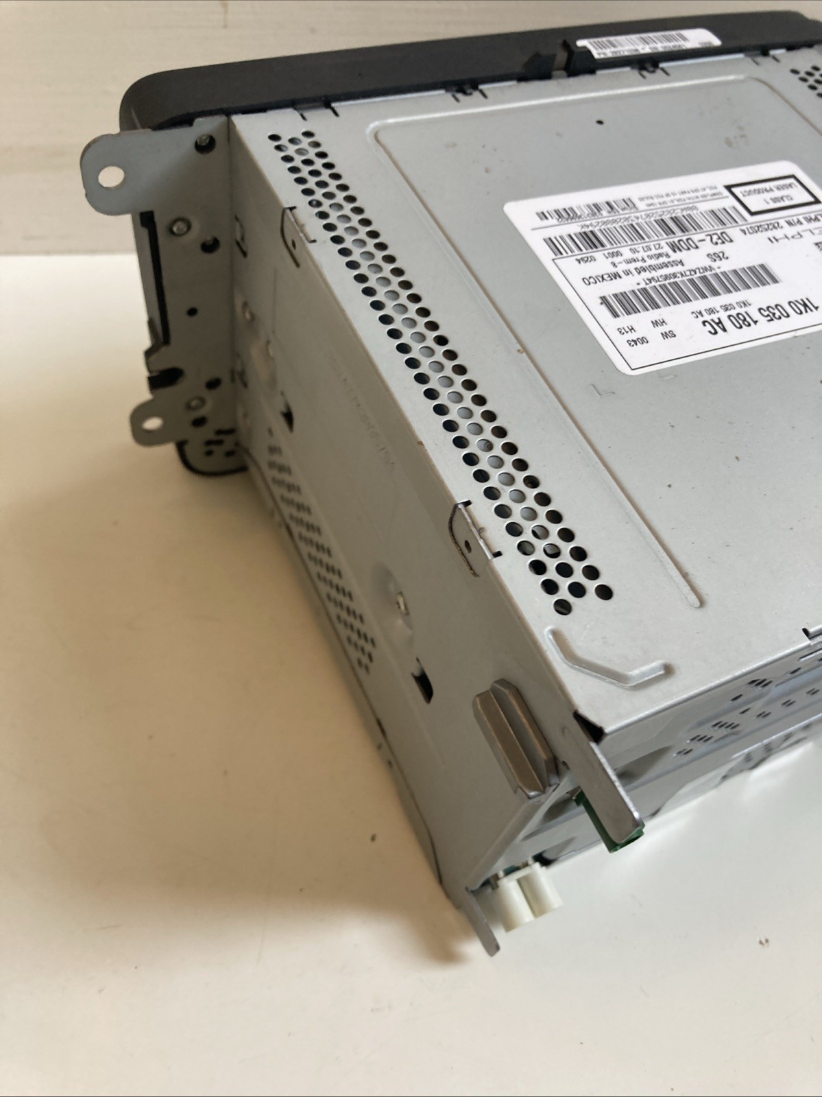 VW Head Unit For Parts Only