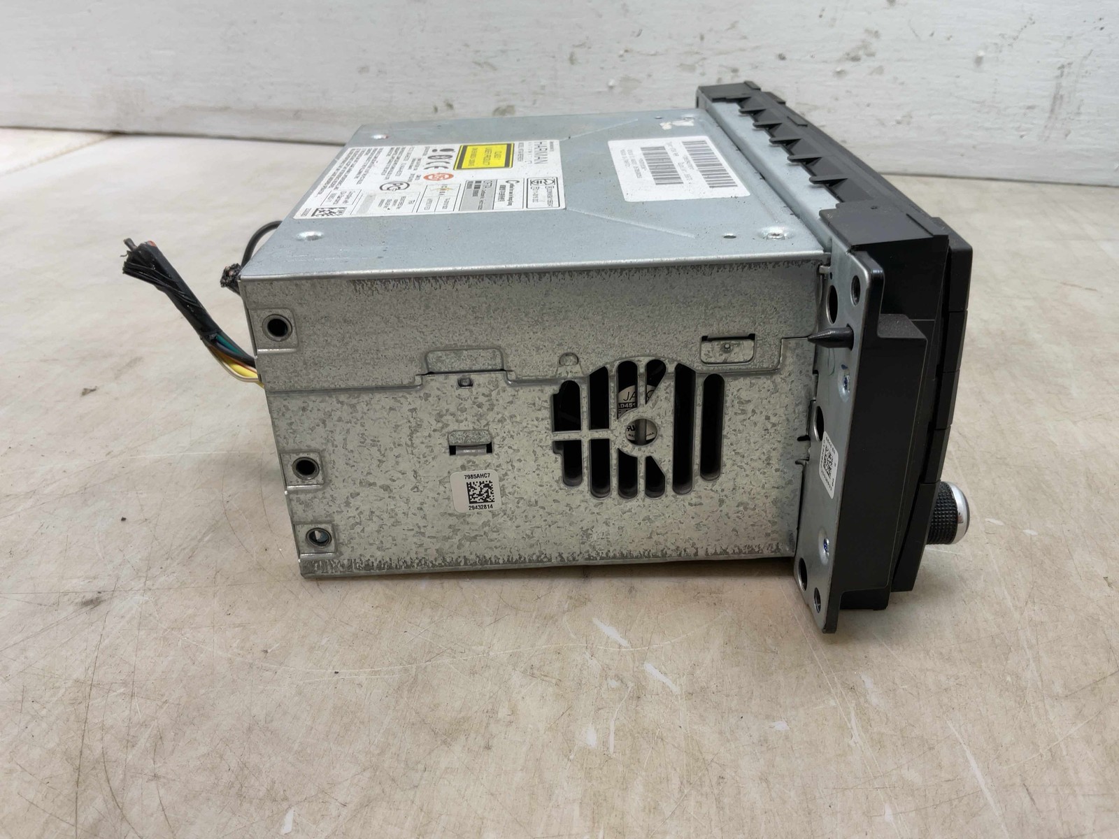 Jeep JK Wrangler OEM RHR Touchscreen Radio P05091653AE 2014 176258