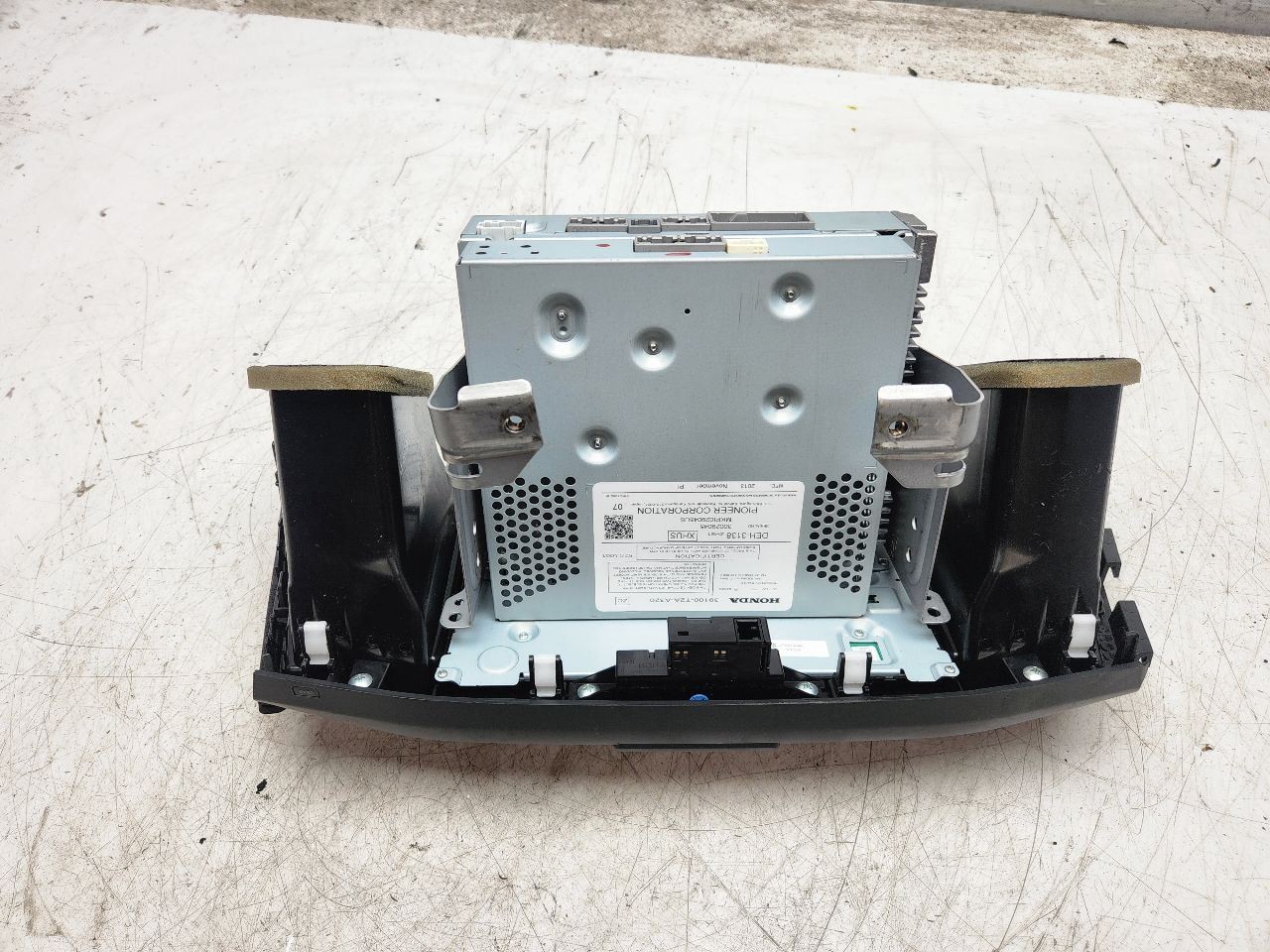 13-15, Honda Accord Sedan, Audio Equipment Radio, Black, Silver, 39170T2AA32,OEM