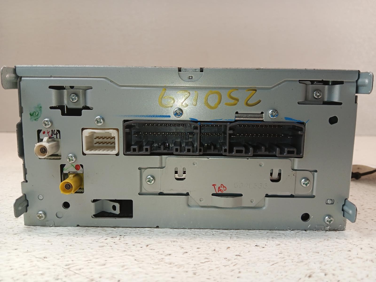 08-11 Chrysler Town & Cntry Radio Receiver Plate ID RBZ *May Need Programming*