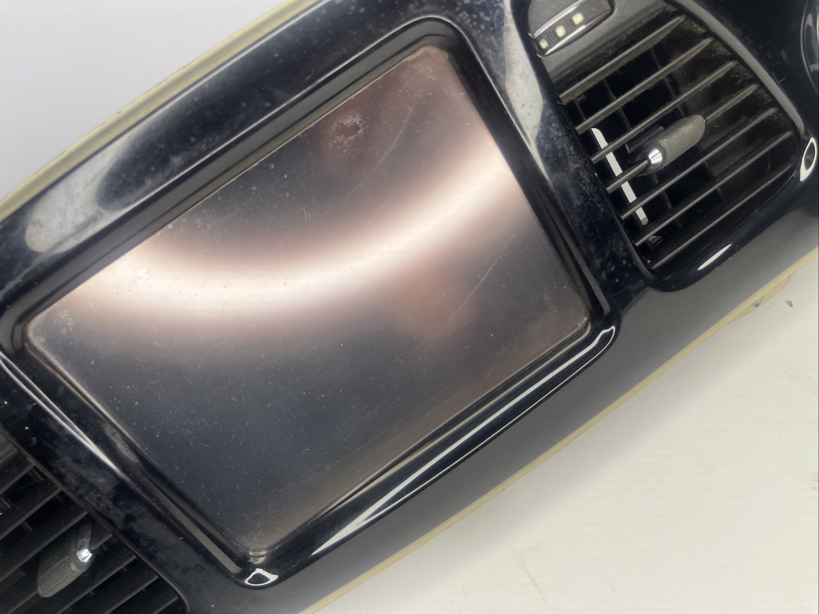 2013-2016 Dodge Dart 8.4” Uconnect Radio Display Screen 05091143AE OEM