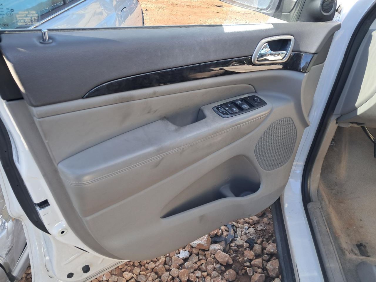 Audio Equipment Radio Receiver Face Plate ID Rhb Fits 12 GRAND CHEROKEE 4895936