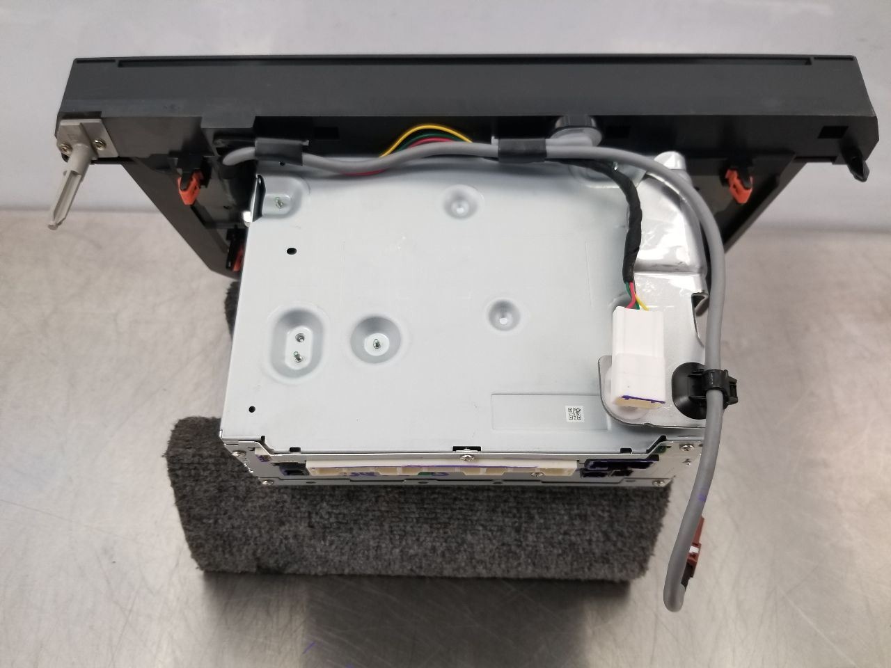 24 TOYOTA TACOMA SR5 2.4L 4X2 AUDIO RADIO DISPLAY AND RECEIVER 8.00″ SCREEN
