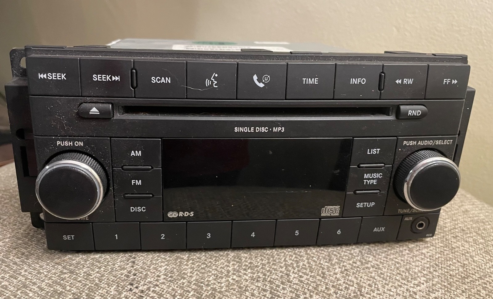 Chrysler Dodge Jeep CD Player MP3 Radio RES AUX OEM P05107095AJ 05107095AJ