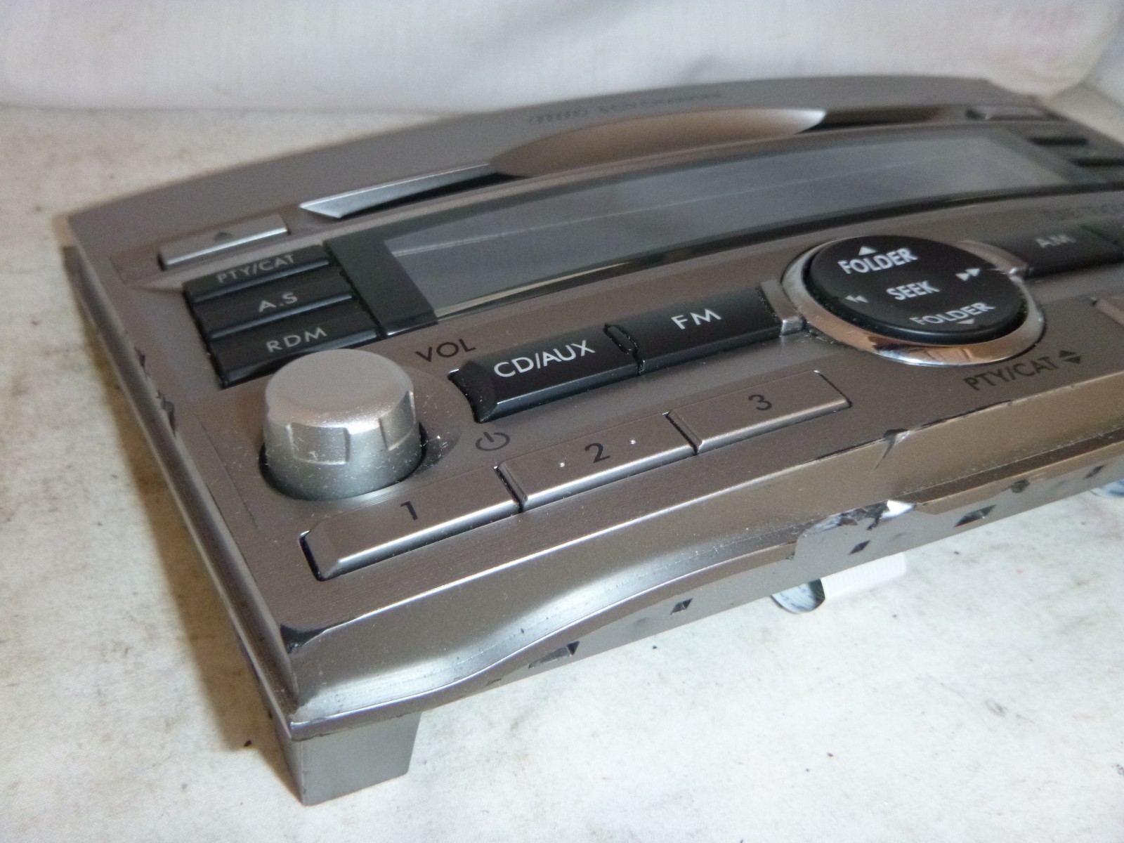 10 11 12 Subaru Legacy Radio 6 Cd Mp3 Wma Face Plate PE605U6 86201AJ60A BZ18