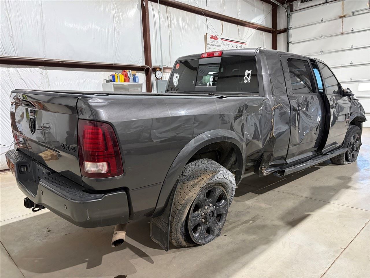 Radio Player Radio Display And Receiver Fits 17 DODGE 1500 PICKUP 1149413
