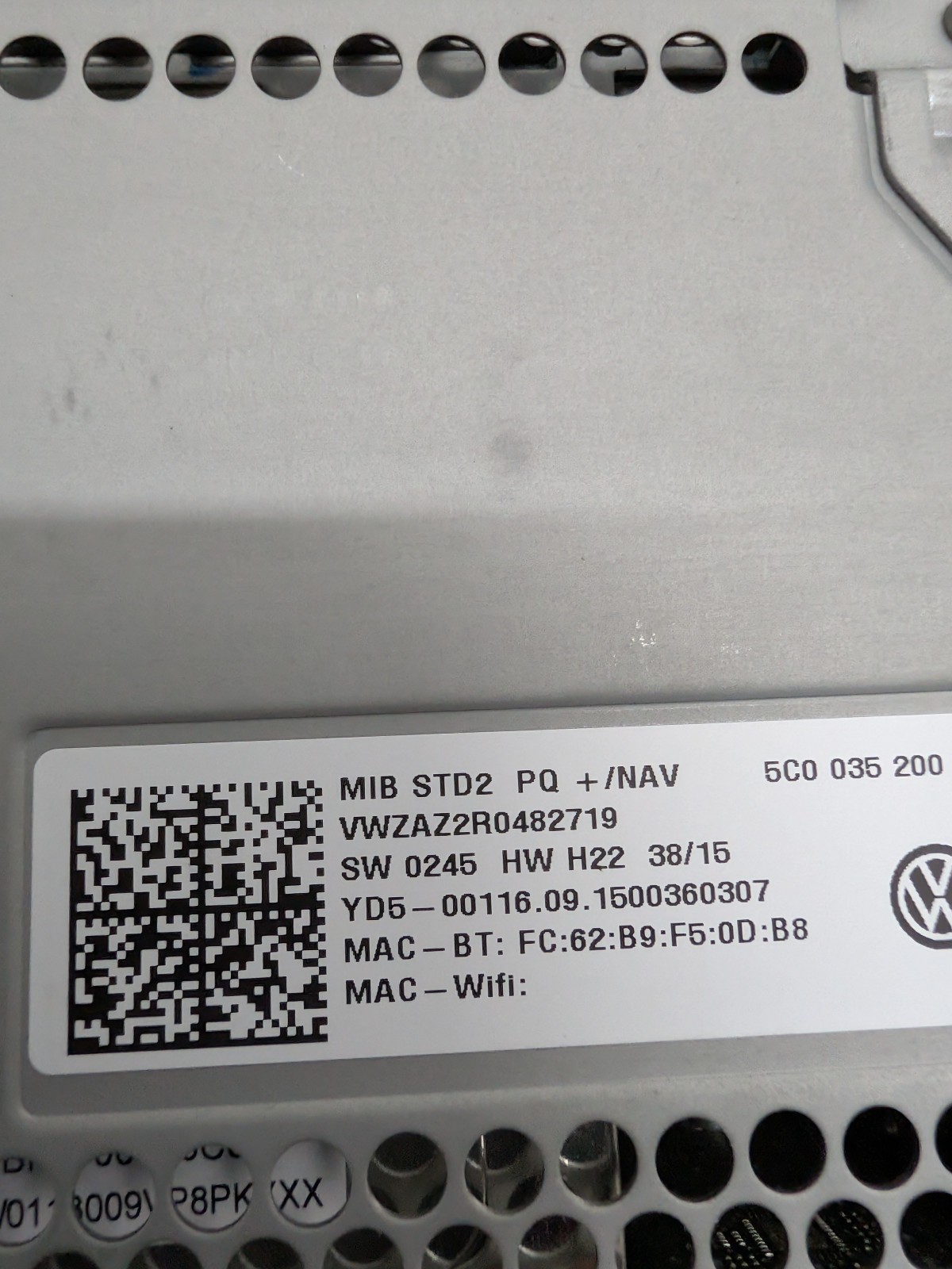 2016-2019 VW Jetta Passat Beetle MIB2 Touchscreen Radio CD Player 5C0035200 OEM