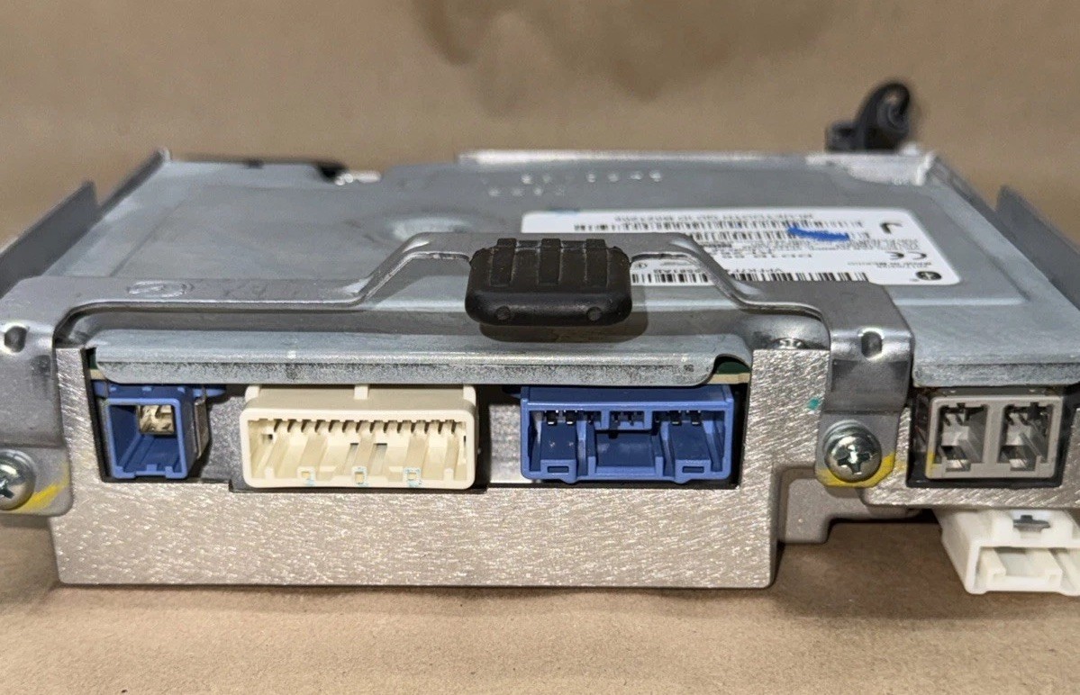 16 17 18 19 20 Toyota Yaris AM FM Radio Receiver OEM DD1B669C0C