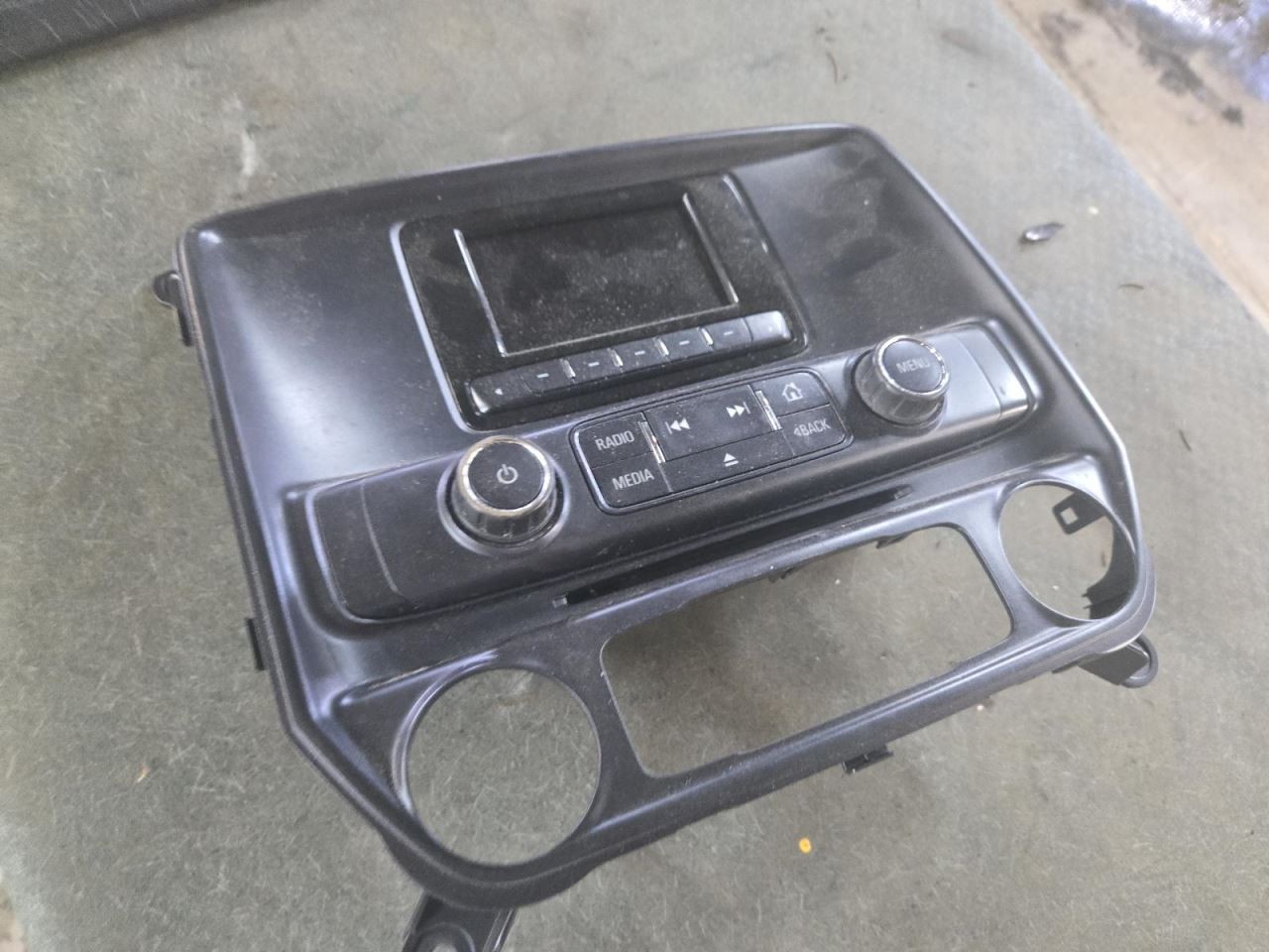 Info-GPS-TV Screen Display Screen Fits 15 17-19 SILVERADO 2500 PICKUP 2182298