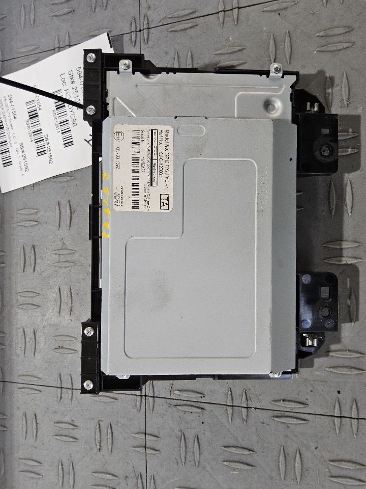 2013-2015 Honda Crosstour Info-GPS-TV Screen US Market Display Screen Dash EX