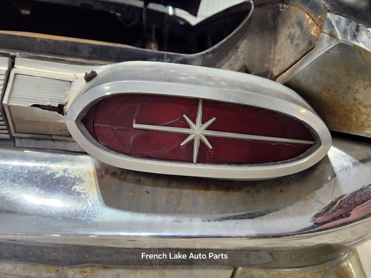 UNTESTED AM Radio Less Knobs Fits 1959 LINCOLN 1341945