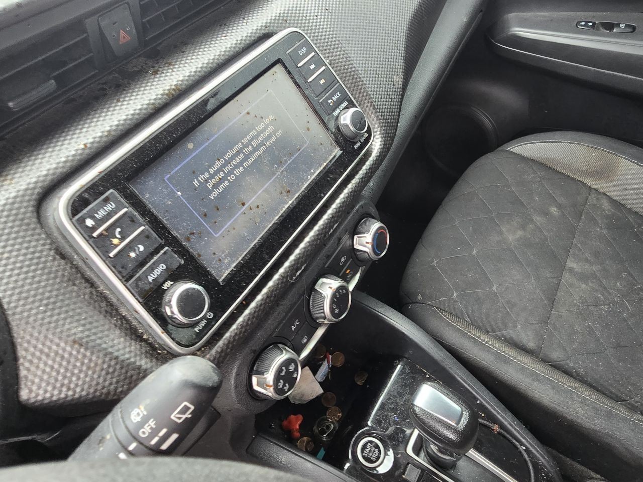2018-2020 Nissan Kicks S Radio Display and Receiver