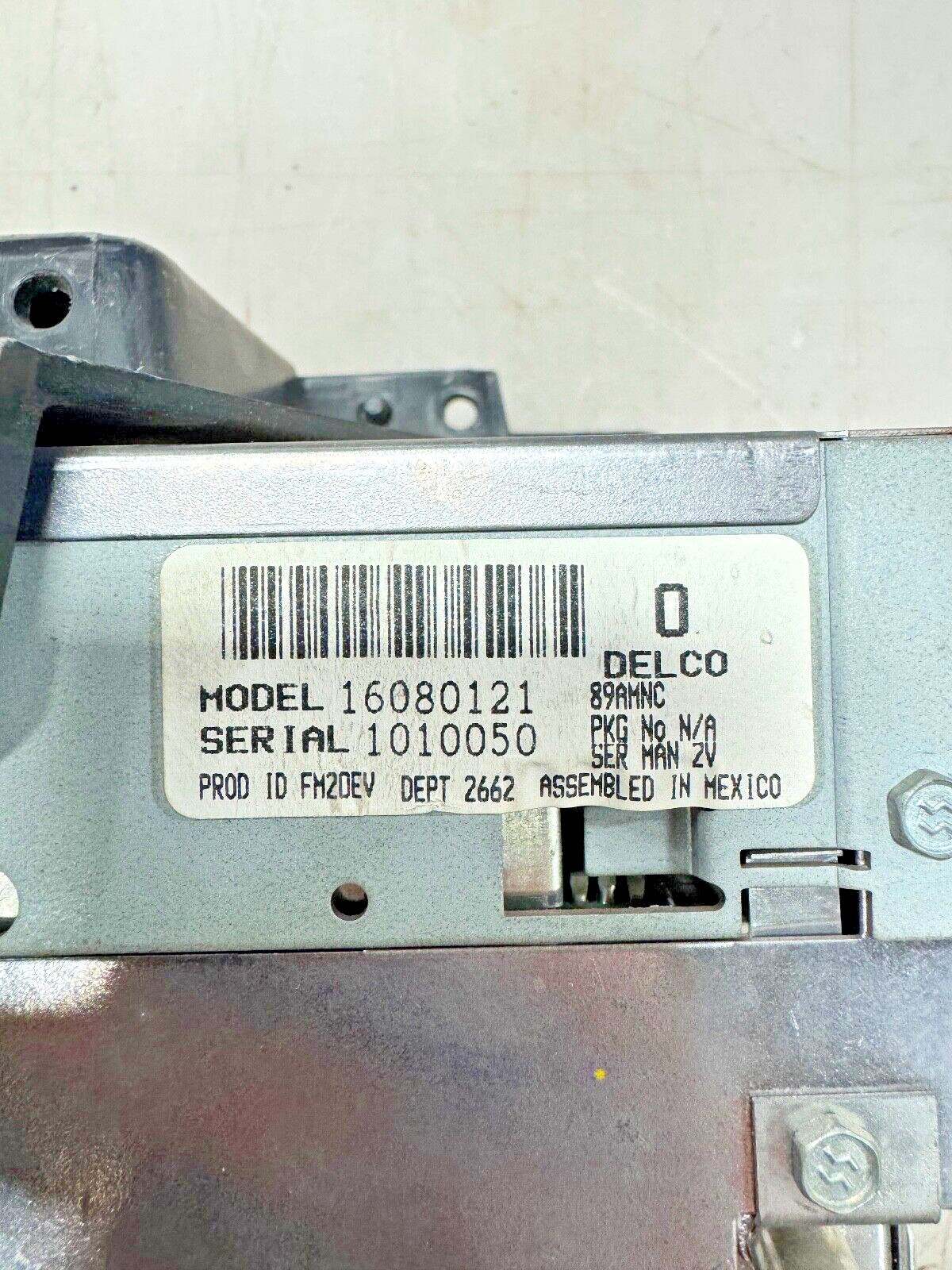 Chevrolet GM Delco BOSE Silver Series Cassette OEM 16080121