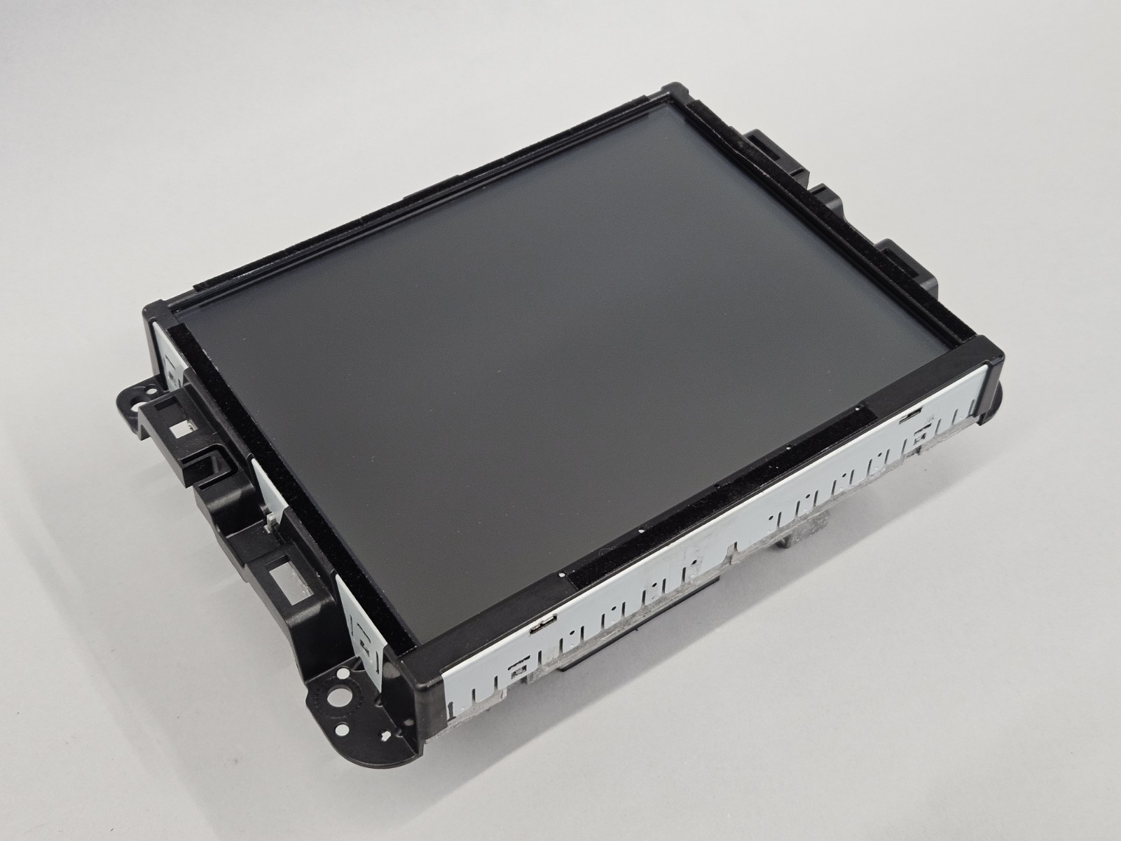 2015 Cherokee / Ram Pickup 8.4″ VP4 GPS Radio Receiver UConnect OEM 68238619AE