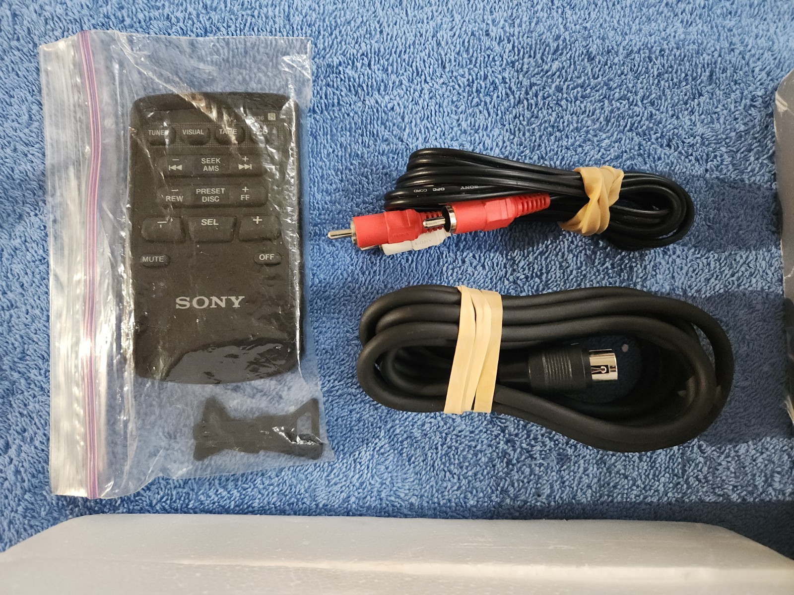 Sony XR-U700 UniLink Cassette Receiver – Complete in Original Box