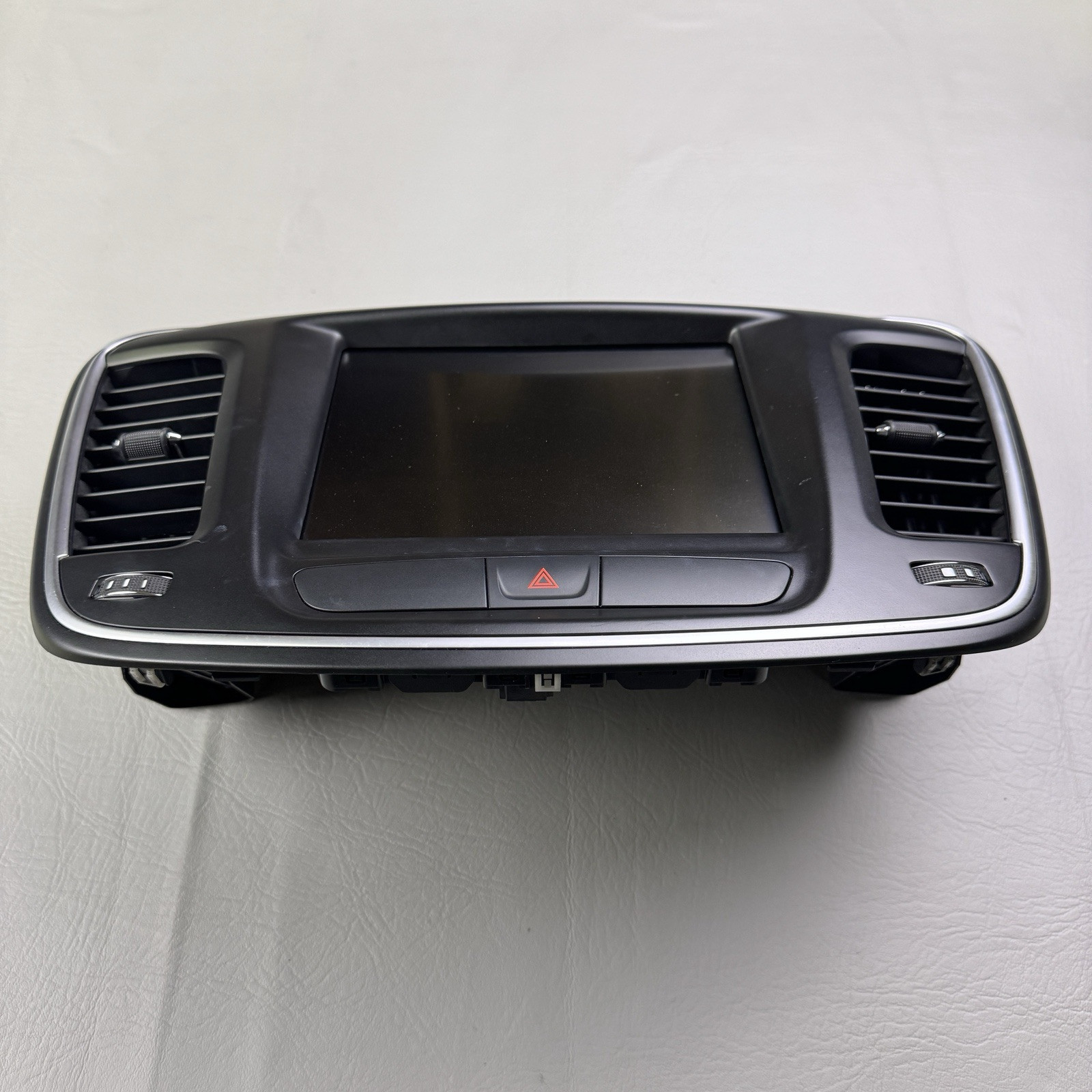 2015 Chrysler 200 Info Media Display Screen Head Unit VP3 NA W/ Air Vents OEM