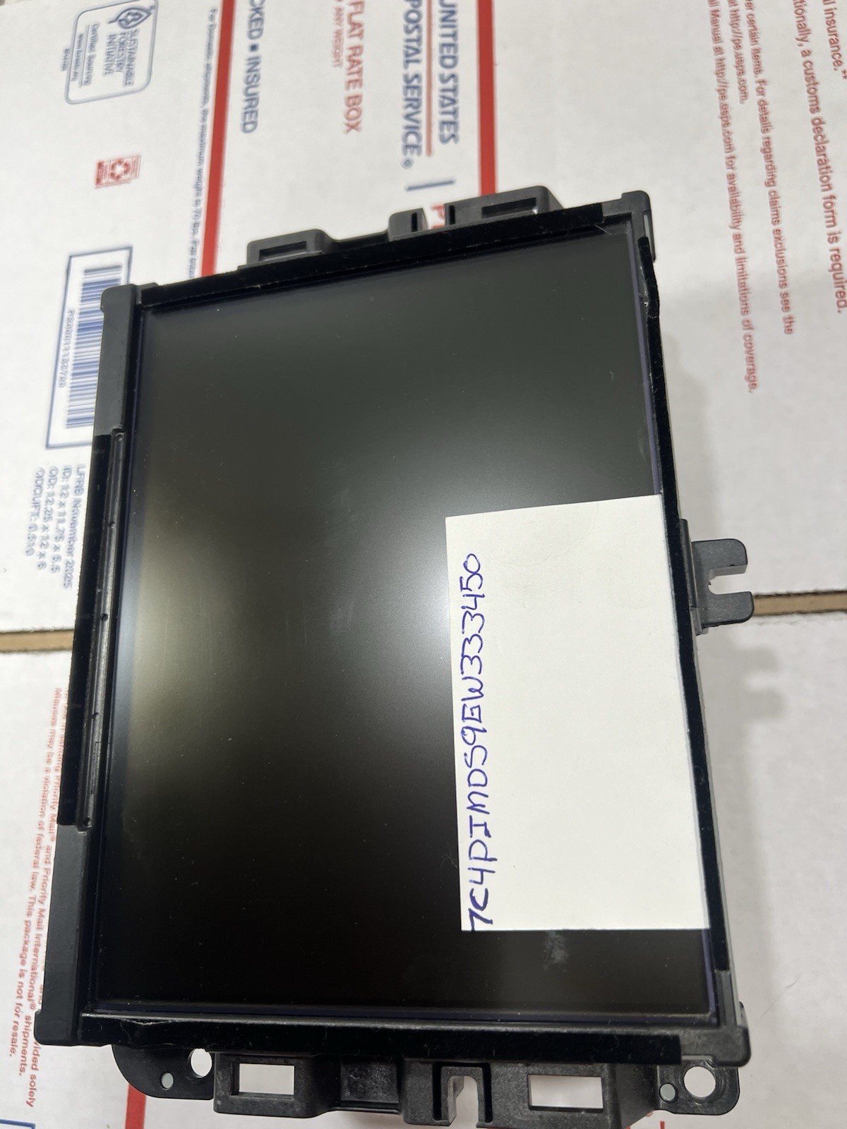 UConnect Radio 8.4″ VP4 3C Nav Display and Receiver 2016 Ram 1500 68258671AH