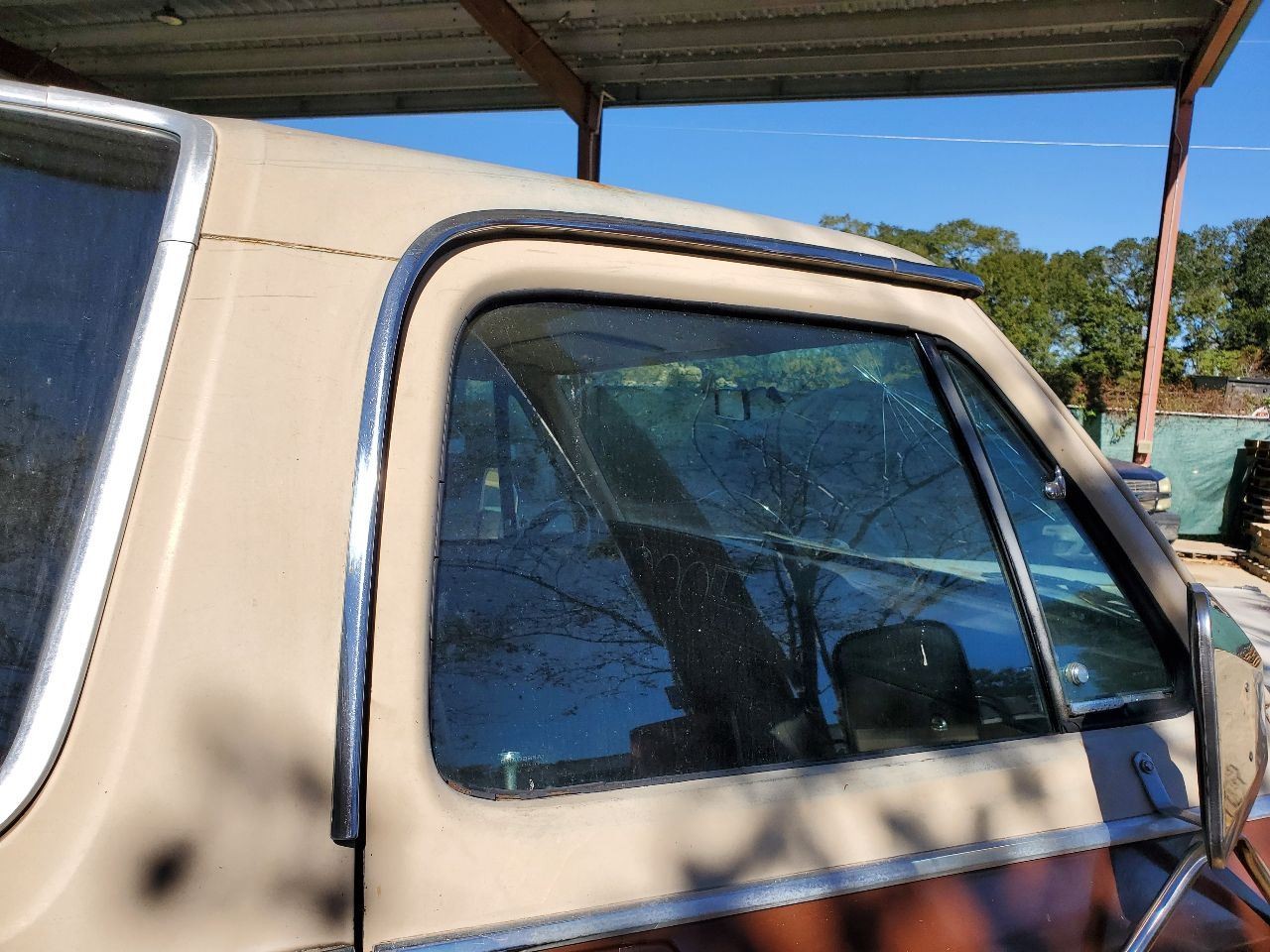 1984 1985 Dodge Ram Charger OEM Radio For Parts Not Working