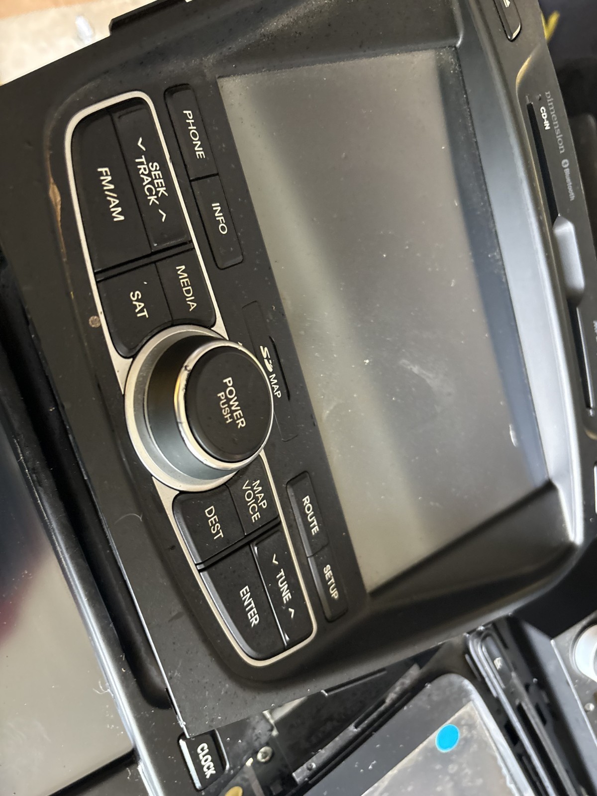 Kia/ Hyundai/ Other OEM UVO Touch Screen Multi Media Car Play Stereos( Lot of 6