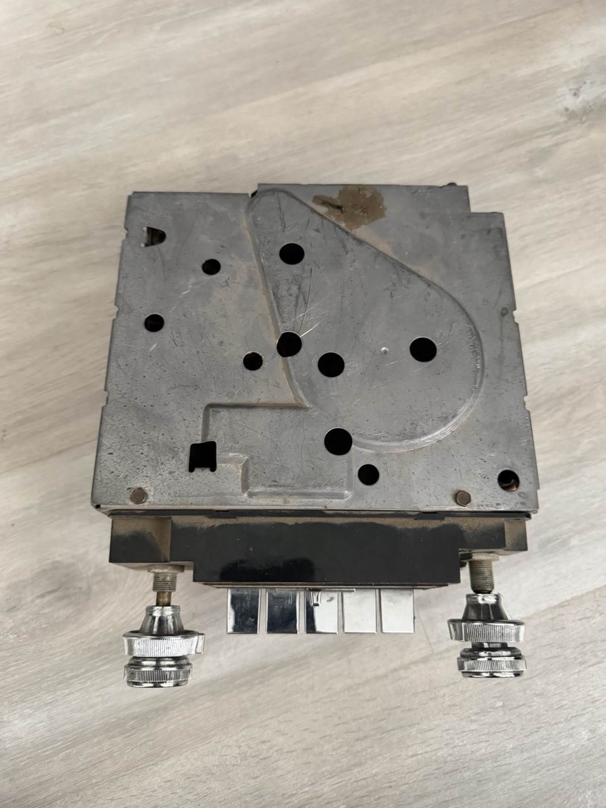 Vintage 1984 Chevy C10 Radio Receiver – Repair Project / Parts⁠