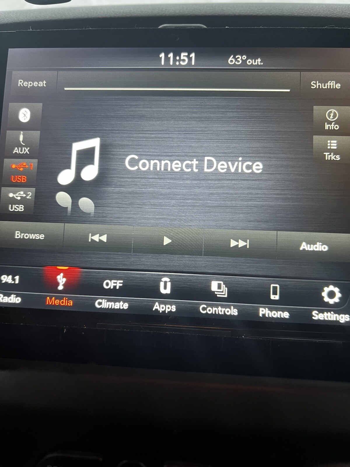 VP4 8.4 U Connect. LIKE NEW 2020-2022 Ram 2500 Jeep Dodge Charger