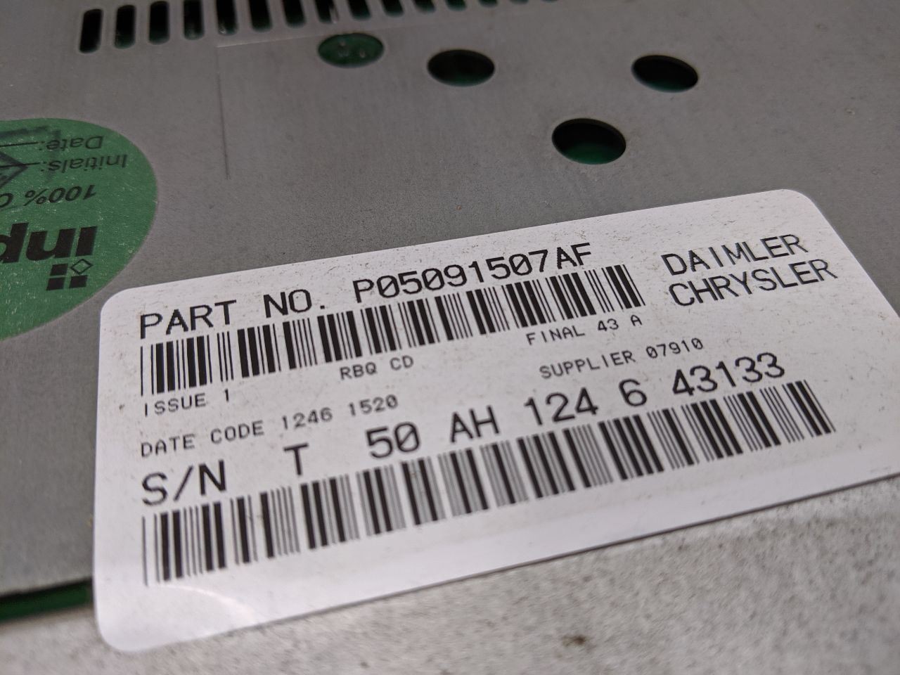 Stereo Radio AM FM CD 6 Disc 05091507AF Fits 05-06 08-10 DODGE VIPER b230-204273