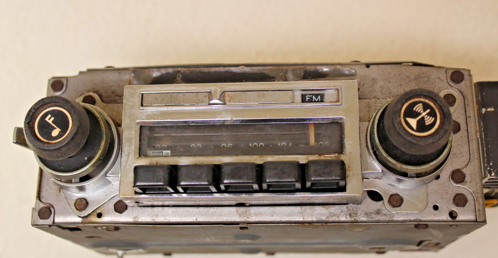68-72 CHEVROLET GMC TRUCK BLAZER JIMMY DELCO AM-FM RADIO
