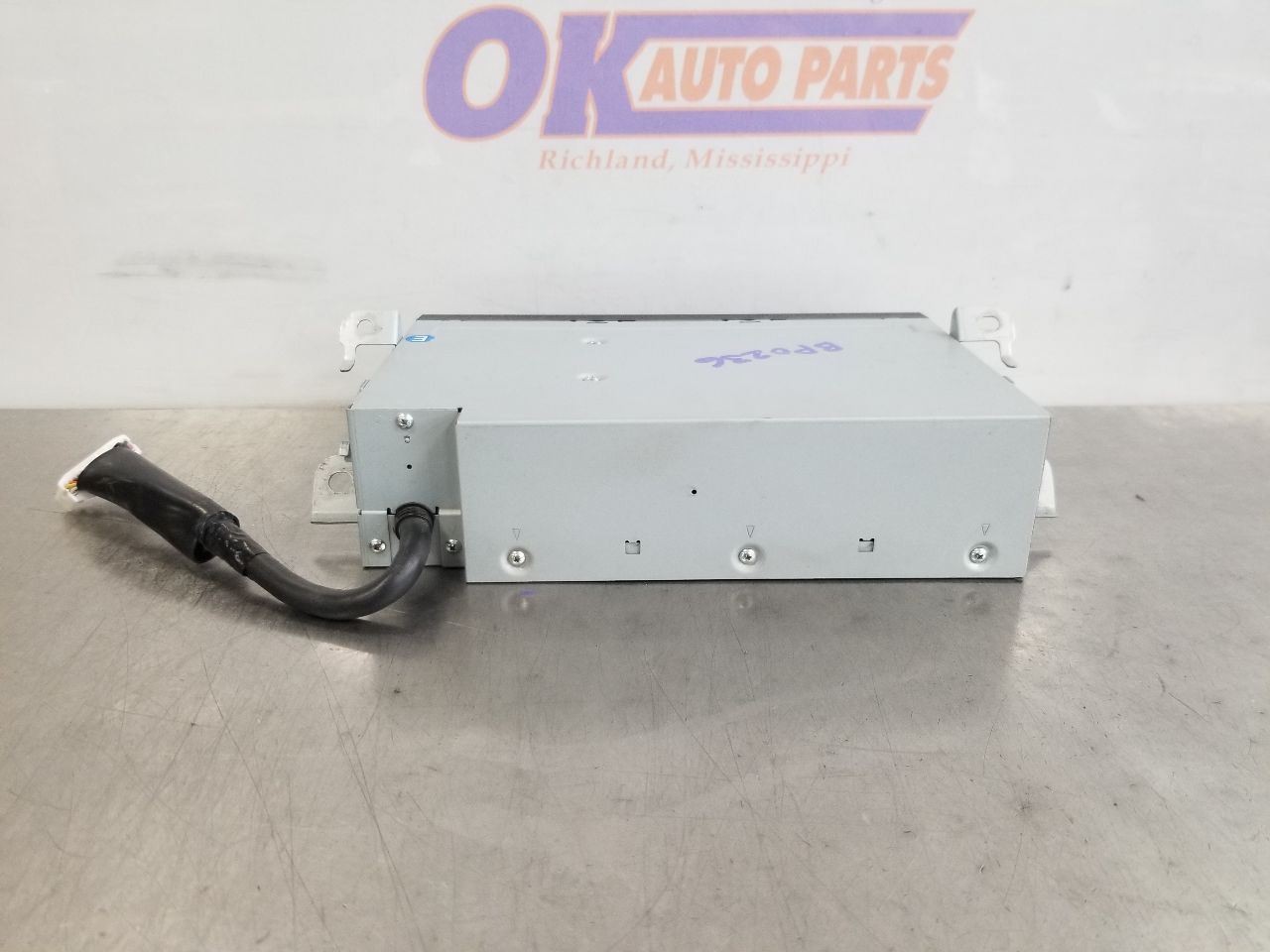 07 2007 LEXUS GX470 RADIO AUDIO CD AND DVD PLAYER 8627060160