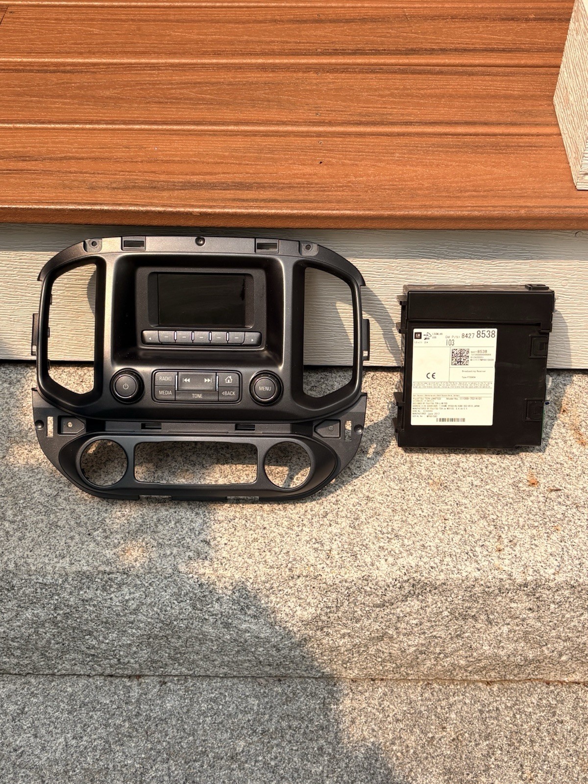 GMC 2017 Canyon Radio