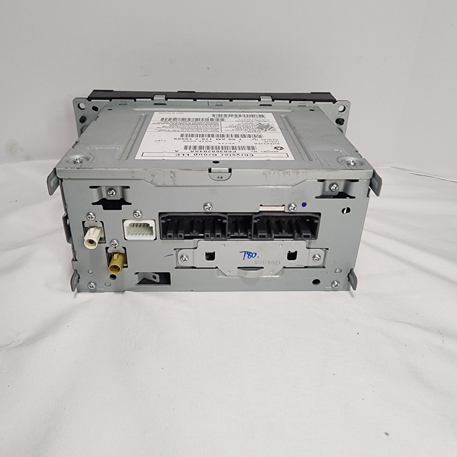 OEM 2011-2018 Jeep Wrangler JK MyGIG RHB 430N Navigation Radio P68368204AA