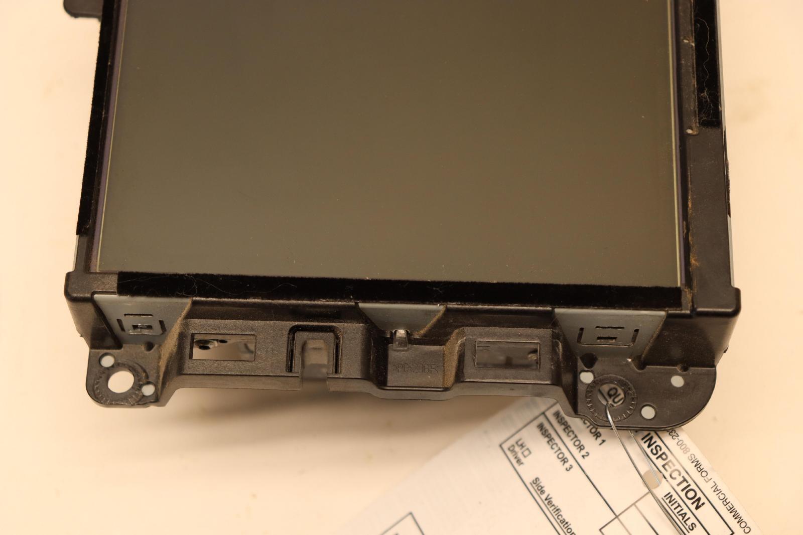 2017 DODGE RAM 2500 NAVIGATION AM FM UCONNECT 8.4″ TOUCHSCREEN DISPLAY OEM