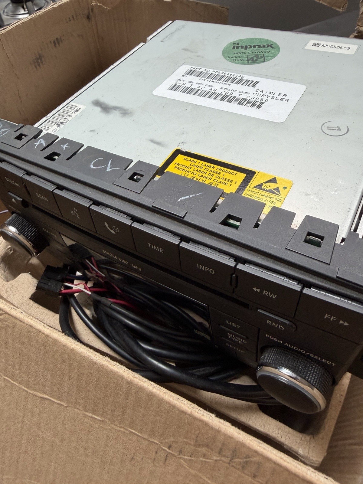 OEM Mopar Chrysler Dodge Jeep Radio CD MP3 AM FM P05064421AD Untested