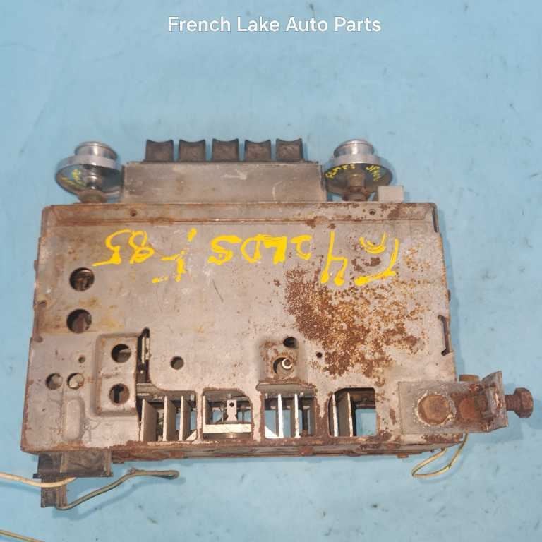 UNTESTED A/M Radio Model 982252 Fits 1964 OLDSMOBILE F-85 1244798