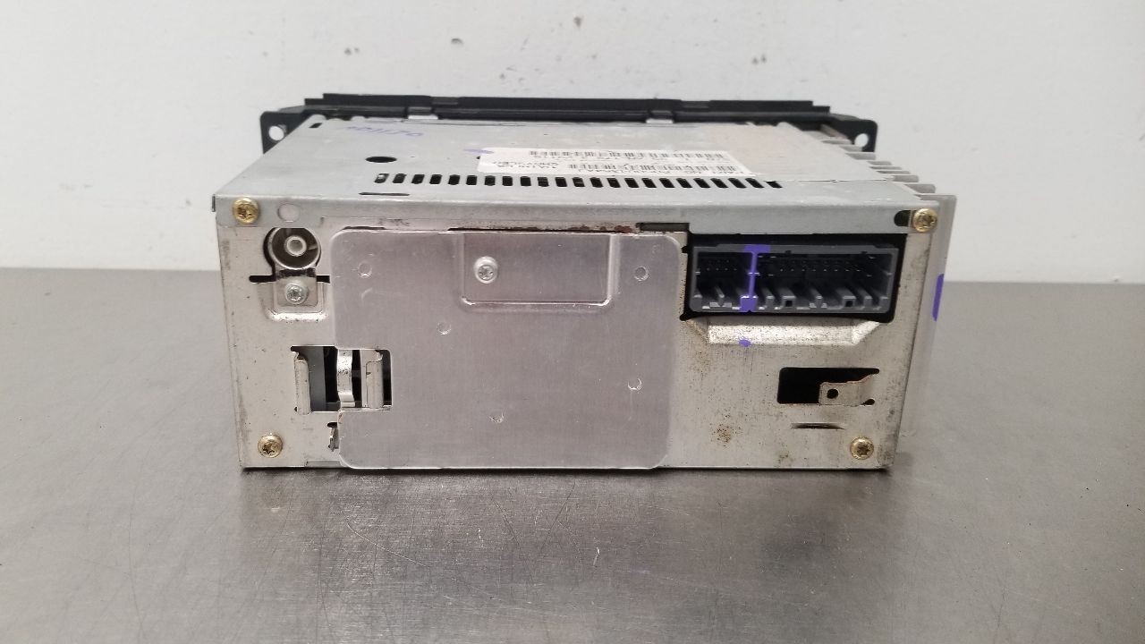 03 JEEP WRANGLER TJ RADIO AUDIO RECEIVER HEAD UNIT 05064354AJ