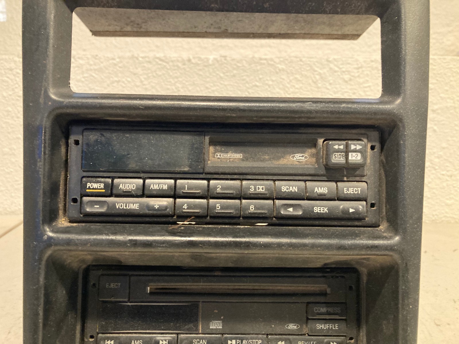 Ford AM/FM Cassette Tape Deck F5ZF-19B132-BA & F-19B160-AB Cd Player Untested