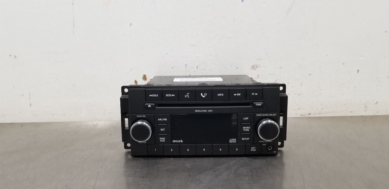 09 DODGE CHALLENGER RADIO AUDIO RECEIVER HEAD UNIT 68021161AD