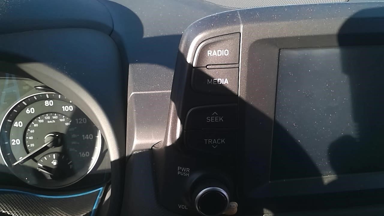 Audio Equipment Radio Display And Receiver US Market Fits 18-21 KONA 31673818